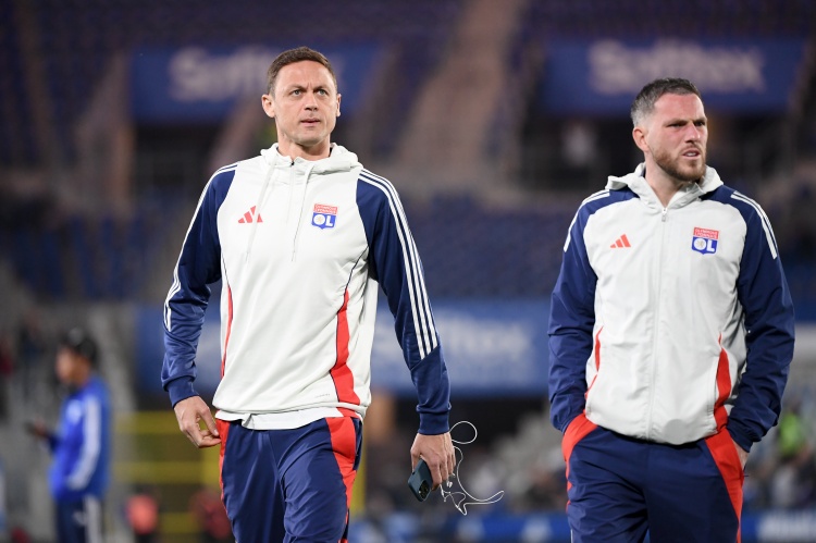 继续展现出, img 继续展现出, img