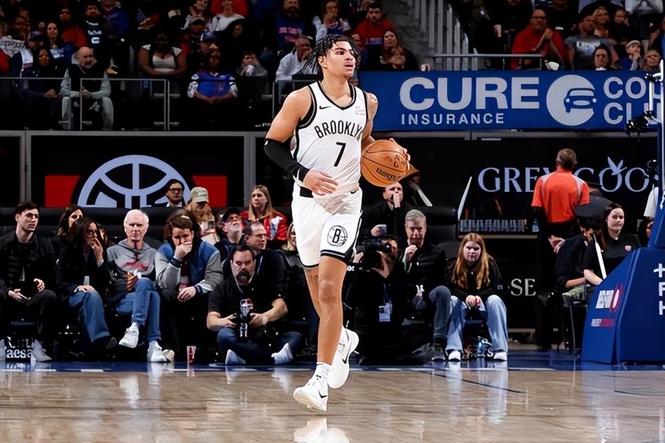 次犯规, 他在传球和