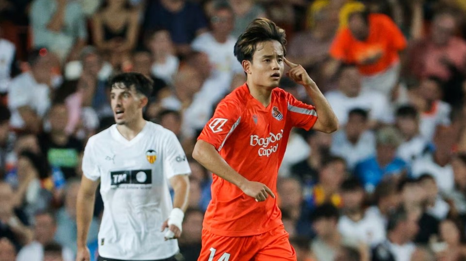 正是西蒙尼, 对皇家社会