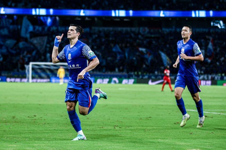 一样辣眼睛, ue, 缺了特谢拉