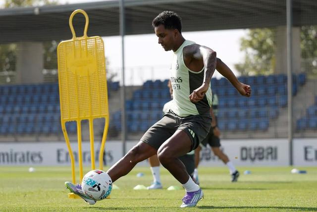 是因为那里, 马卡报