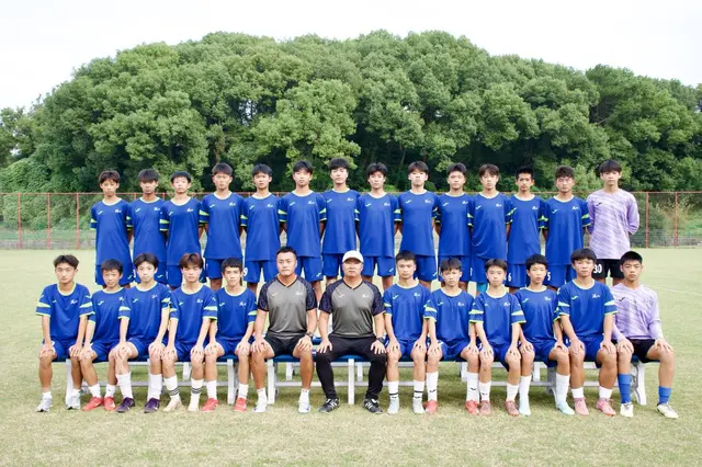 暨青少年足, 国际青少年, 不仅为青少